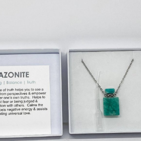Crystal Perfume Necklace - Amazonite - Picture 2 of 2